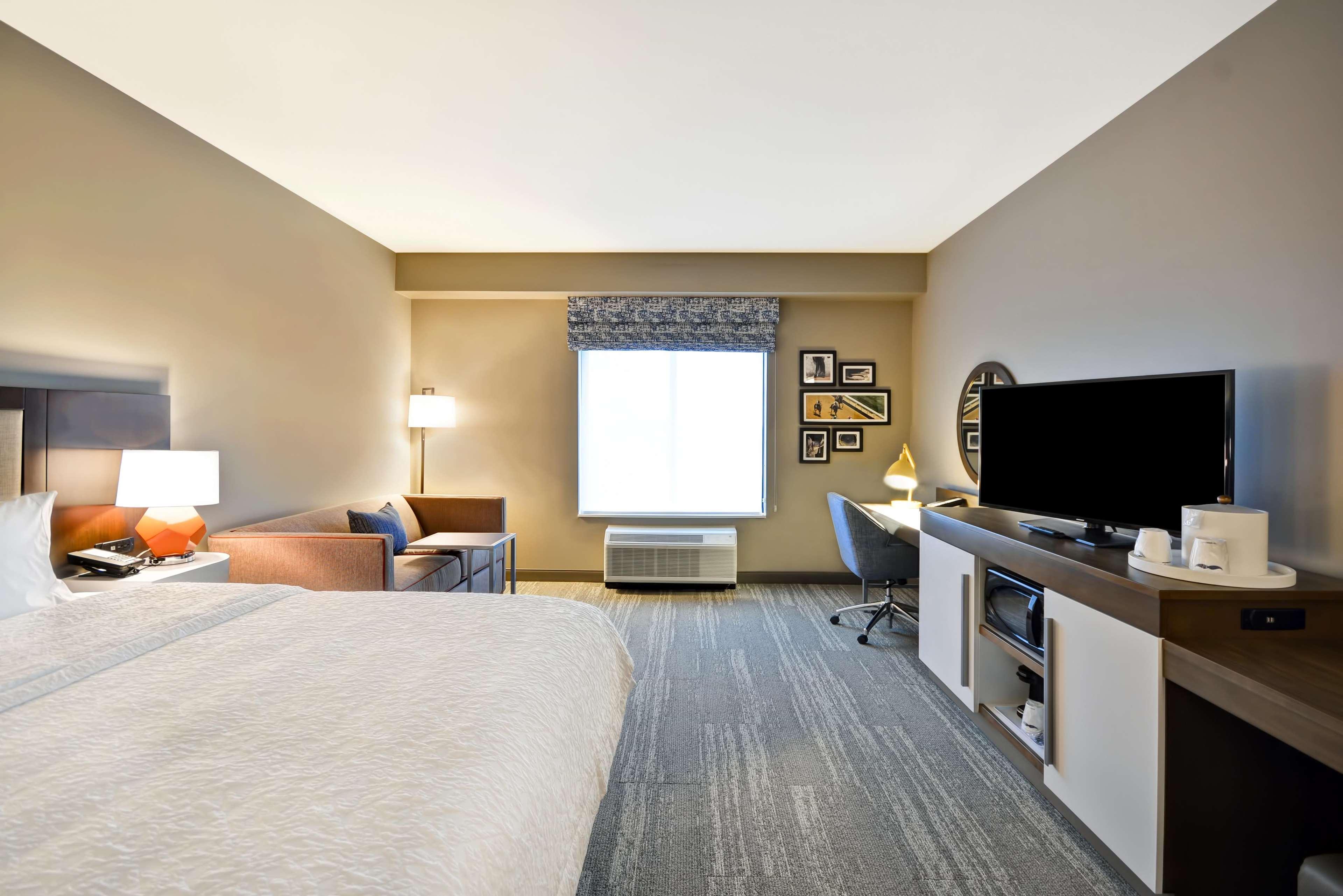 Hampton Inn Livonia Detroit Exterior photo